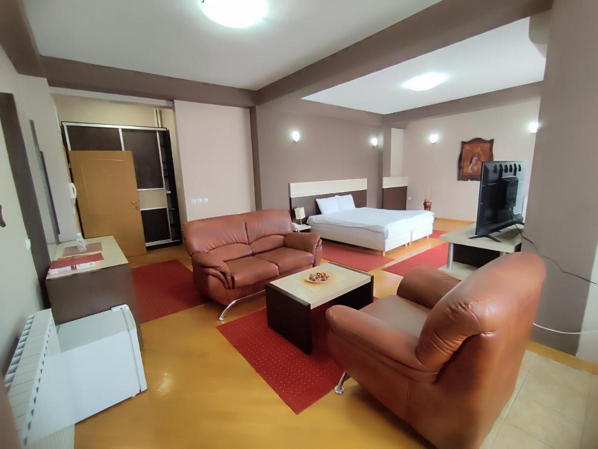 Premier Hotel Skopje Luaran gambar