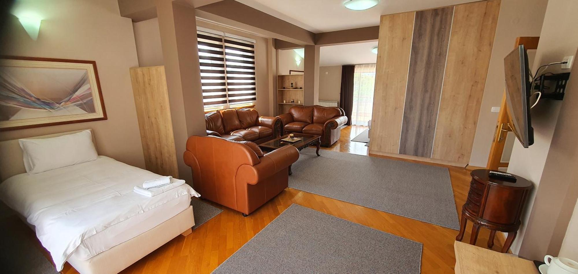 Premier Hotel Skopje Luaran gambar